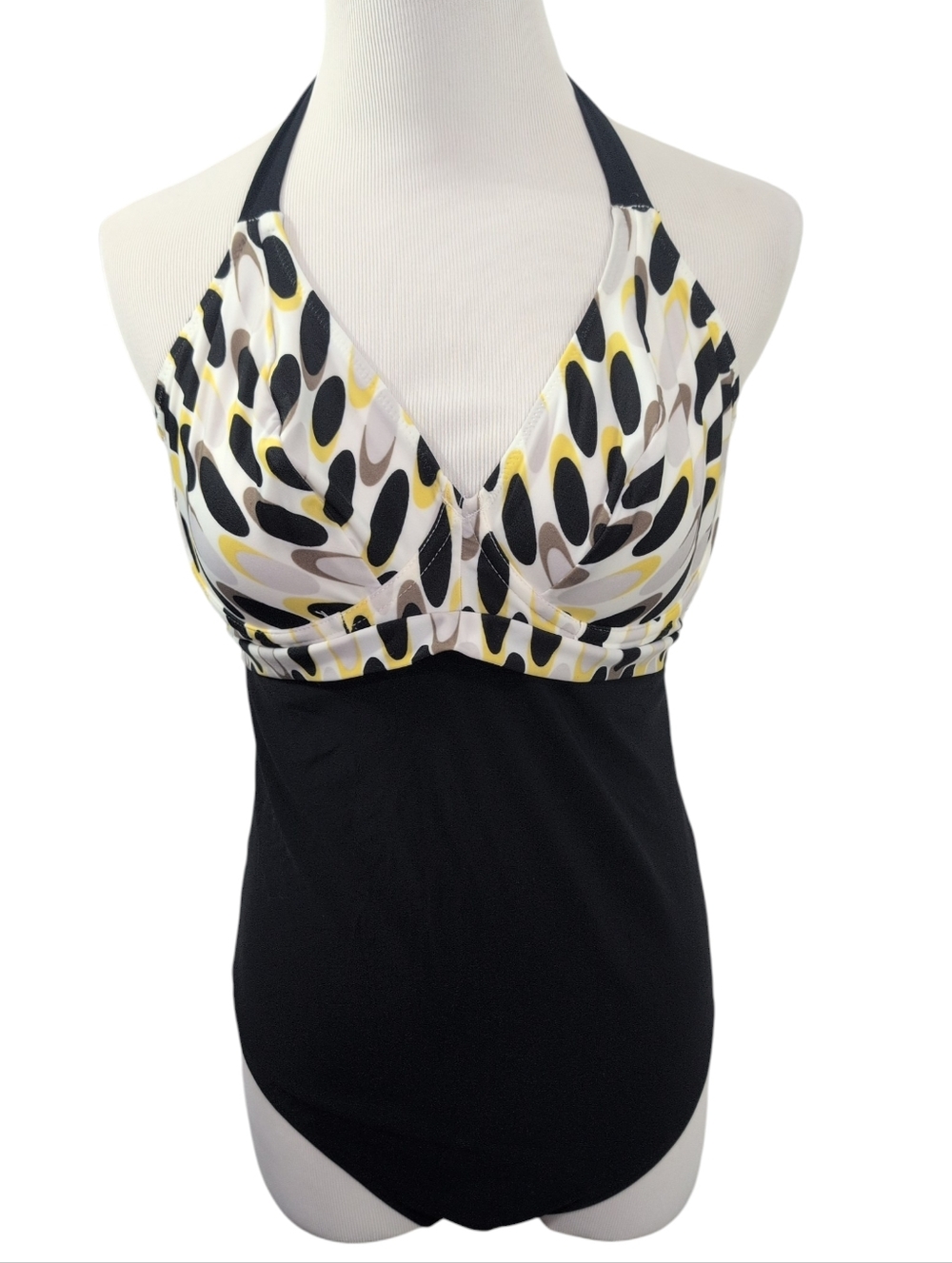 Fantasies One Piece Bathing Suit, Halter Top, Underwire, New w/o Tags, Sz Med